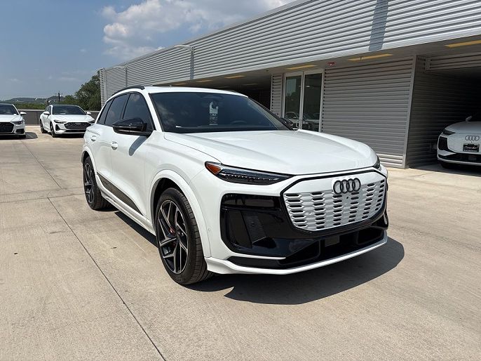2025 Audi SQ6 e-tron