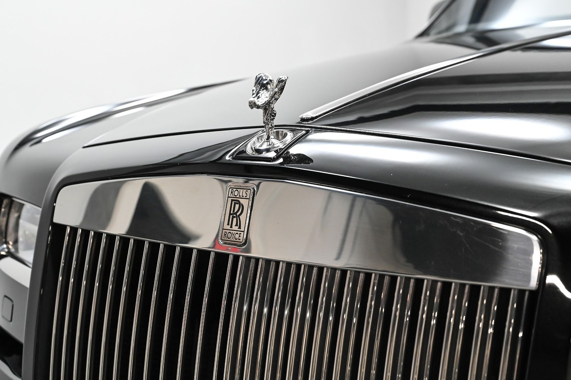2015 Rolls-Royce Phantom Drophead image 23