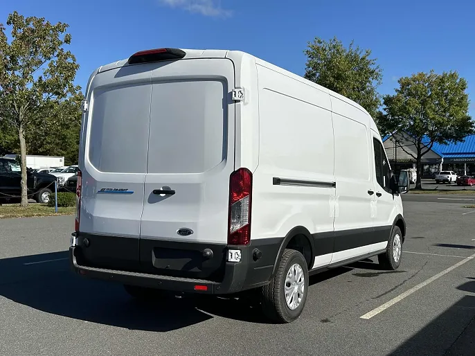 2024 Ford E-Transit