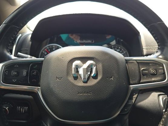 2021 Ram 1500 Laramie photo 11