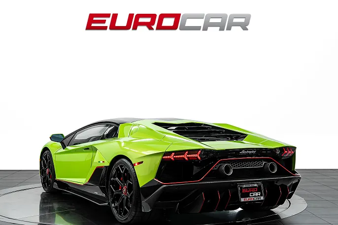 2022 Lamborghini Aventador