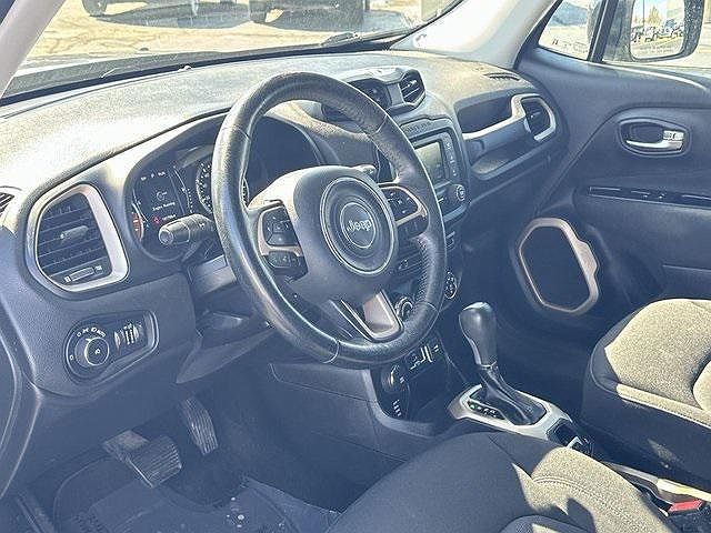 2015 Jeep Renegade null image 5