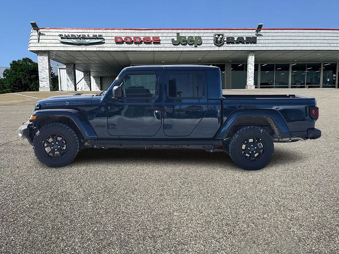 2025 Jeep Gladiator
