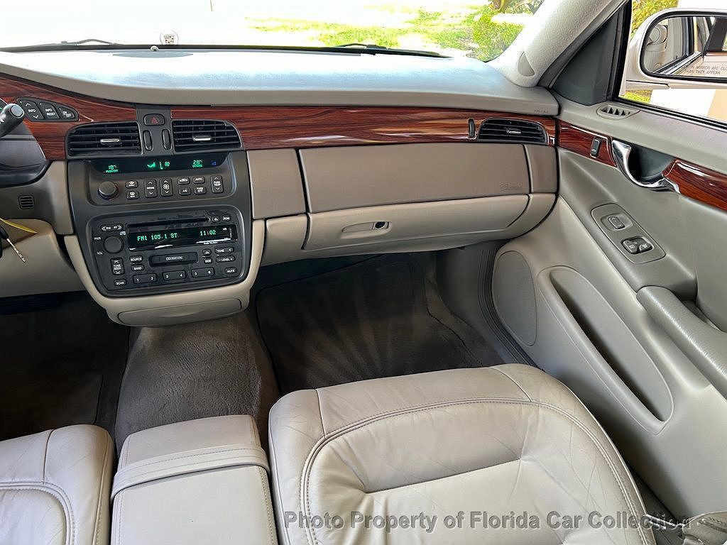 2001 Cadillac DeVille null image 11
