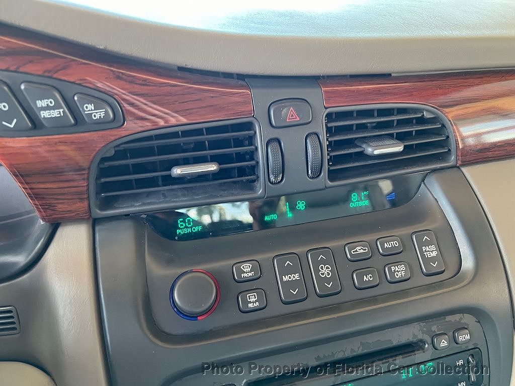 2001 Cadillac DeVille null image 71