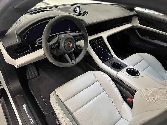 2024 Porsche Taycan