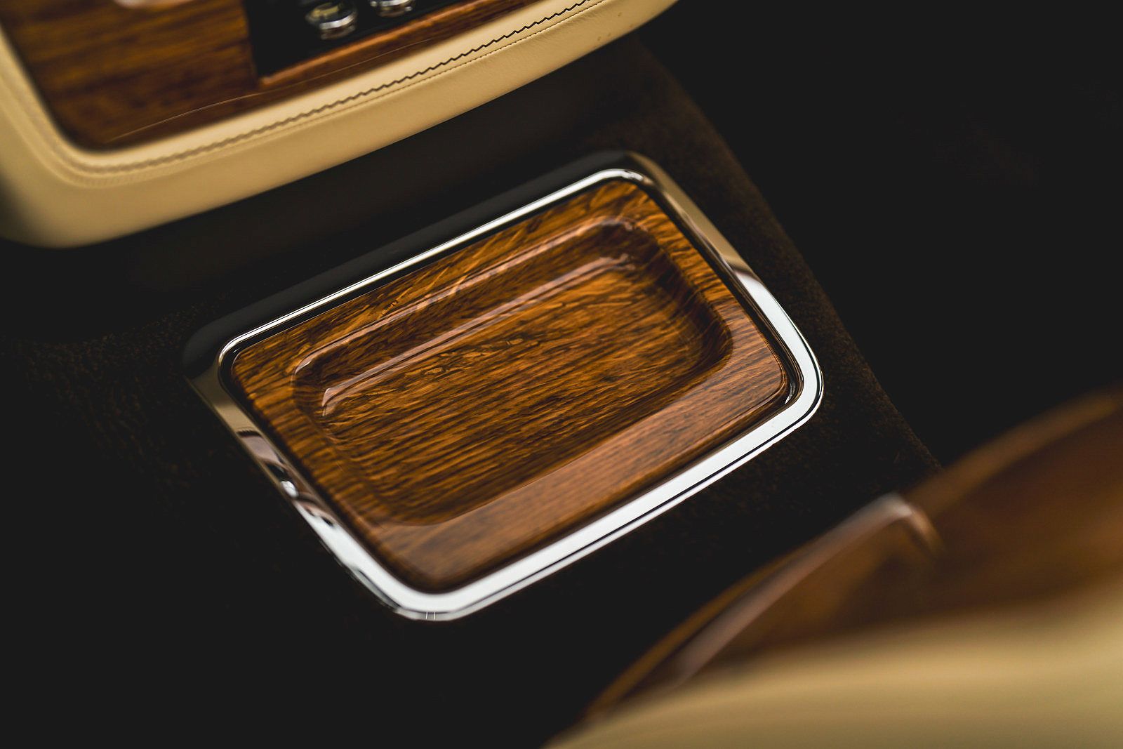 2015 Rolls-Royce Phantom Drophead image 30