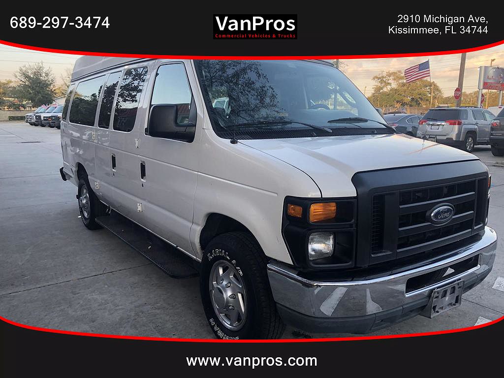 2010 Ford Econoline E-250 image 5