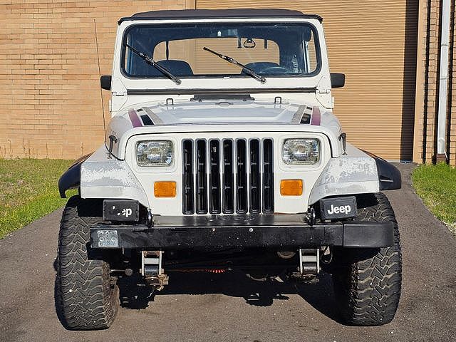 1989 Jeep Wrangler null image 2