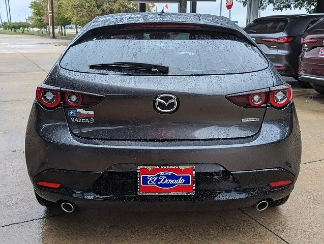 2024 Mazda Mazda3 Premium image 3