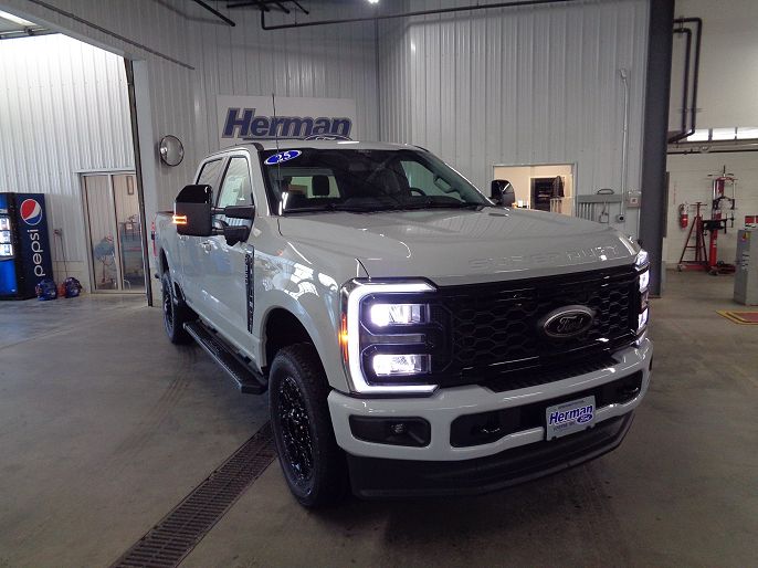 2025 Ford F-350