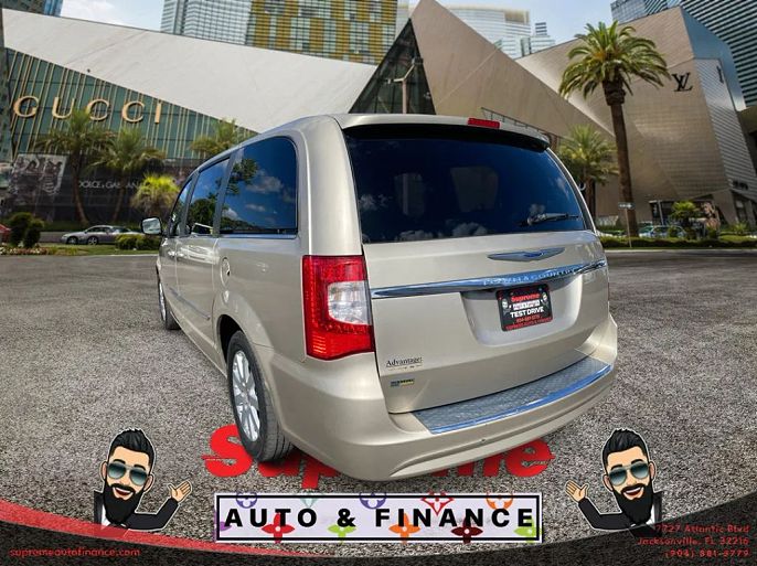 2015 Chrysler Town & Country