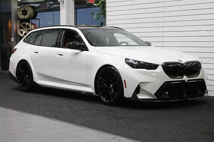 2025 BMW M5
