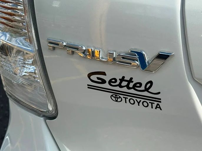 2014 Toyota Prius v