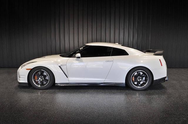 2014 Nissan GT-R