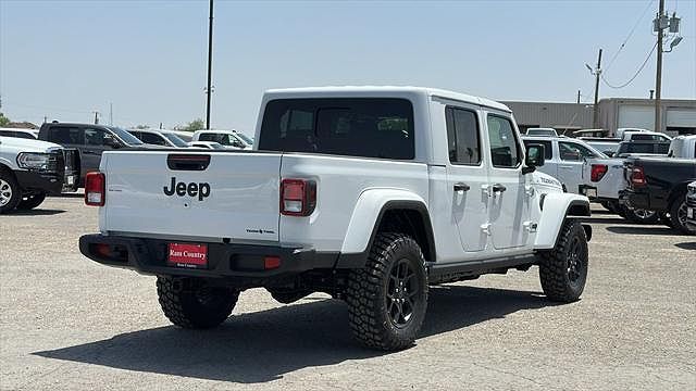 2025 Jeep Gladiator
