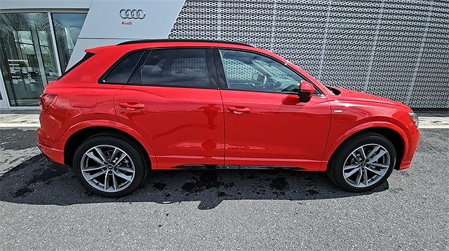 2024 Audi Q3 Premium Plus image 2