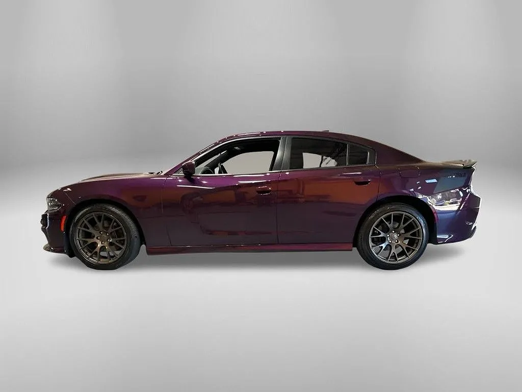 2020 Dodge Charger R/T image 1