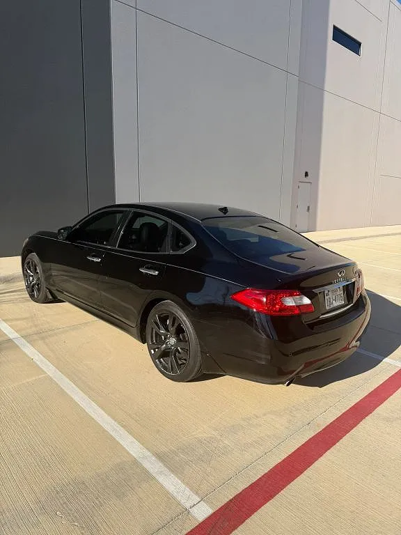 2013 Infiniti M37