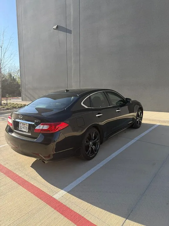 2013 Infiniti M37