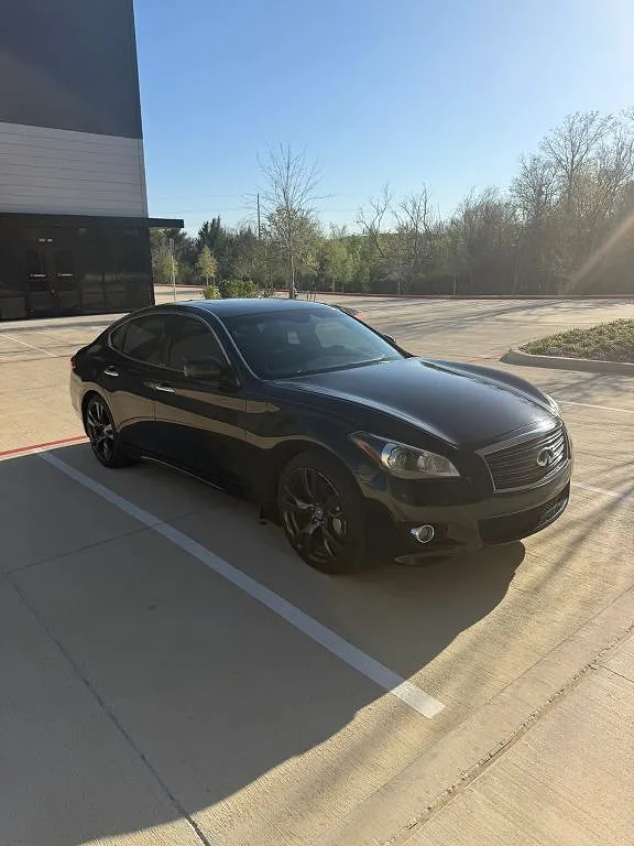 2013 Infiniti M37