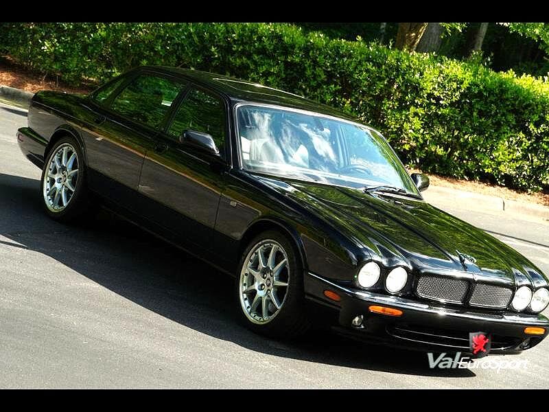 2002 Jaguar XJ XJR image 1