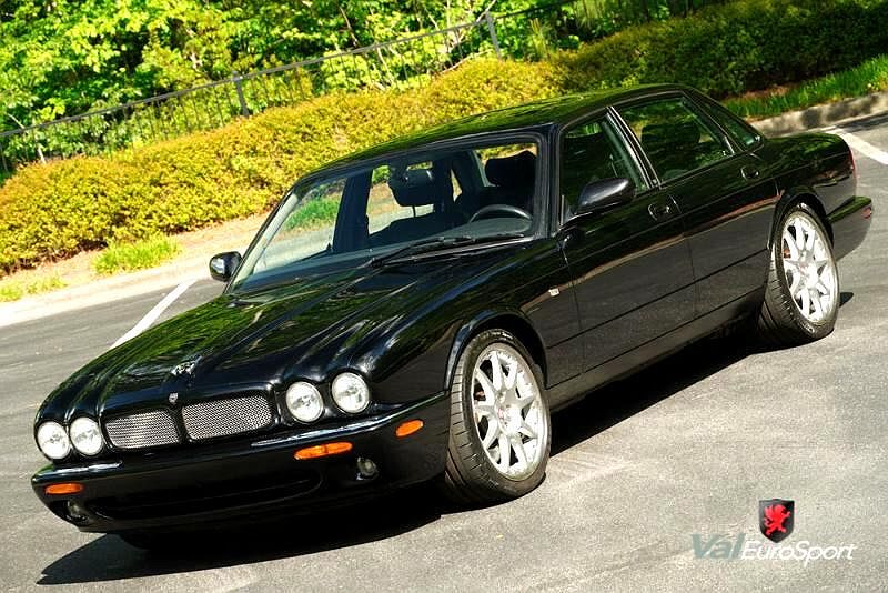 2002 Jaguar XJ XJR image 2