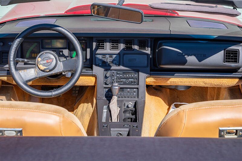 1989 Chevrolet Corvette null image 34