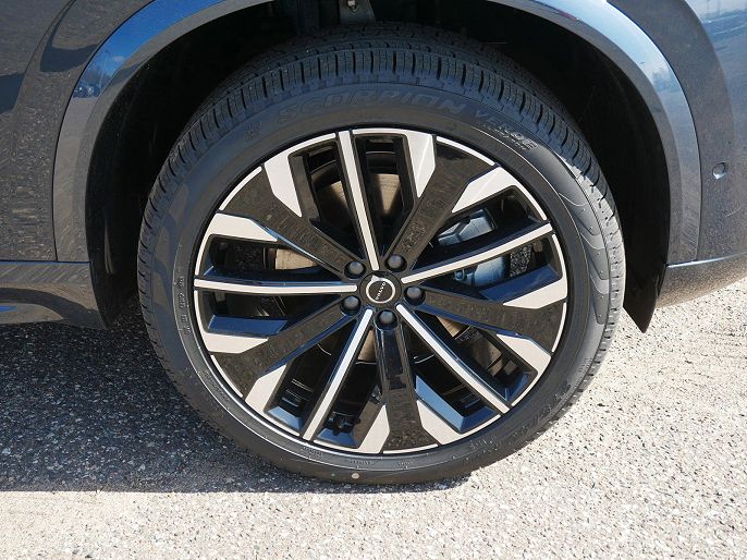 2025 Volvo XC90