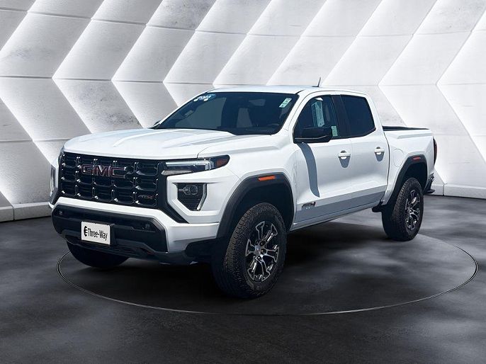 2023 GMC Canyon