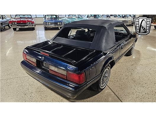 1990 Ford Mustang LX image 3