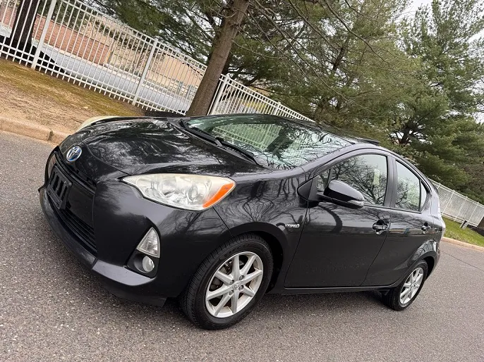 2013 Toyota Prius c