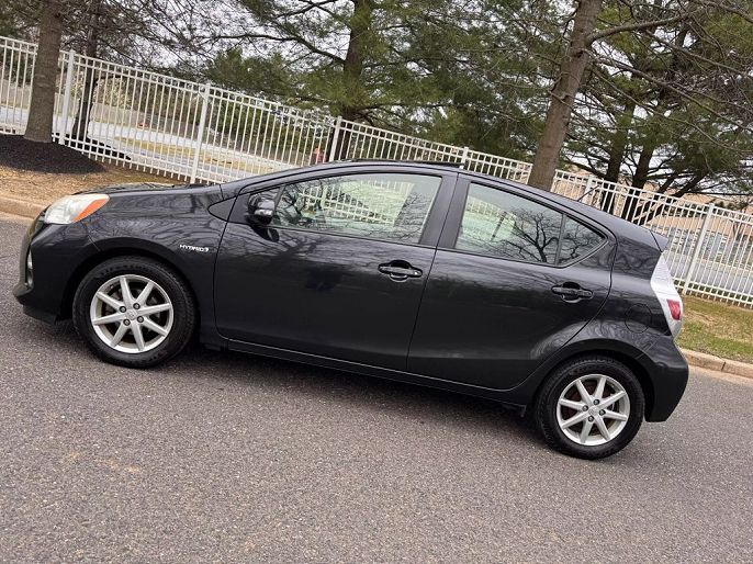 2013 Toyota Prius c
