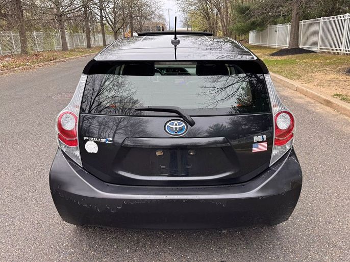 2013 Toyota Prius c