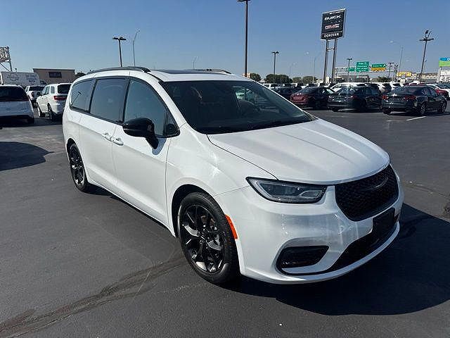 2025 Chrysler Pacifica