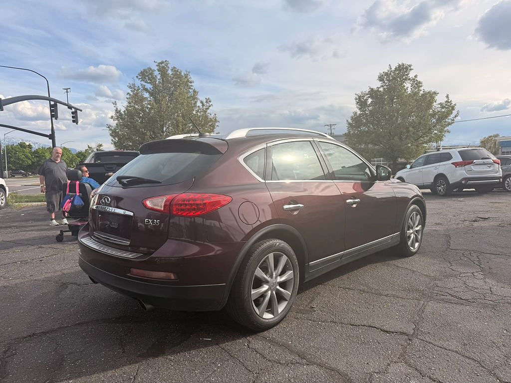 2011 Infiniti EX35