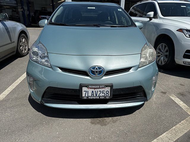 2015 Toyota Prius Two image 2