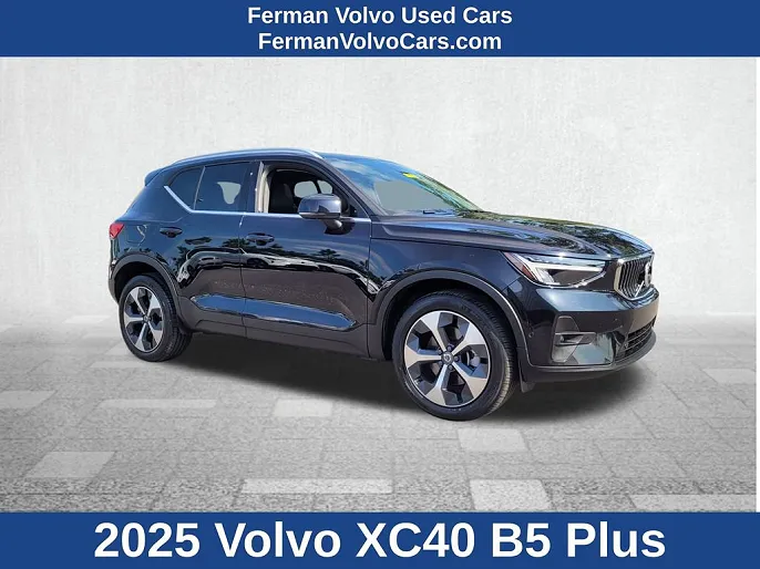2025 Volvo XC40