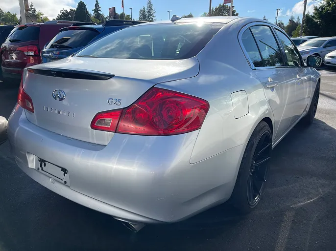 2012 Infiniti G25