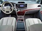 2014 Toyota Sienna XLE image 21