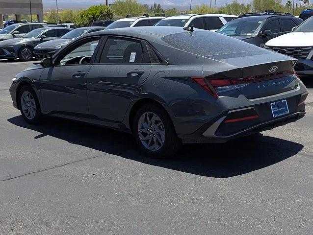 2024 Hyundai Elantra