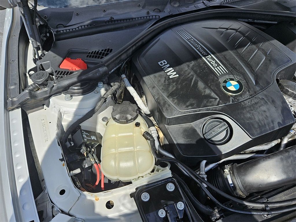 2014 BMW 3 Series 335i image 14