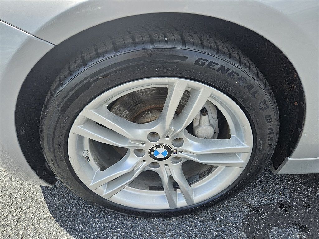 2014 BMW 3 Series 335i image 16