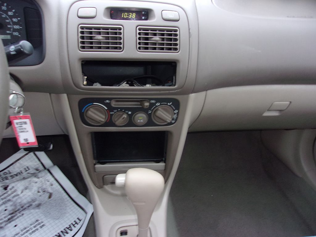 1999 Toyota Corolla VE image 6