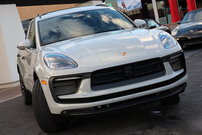 2023 Porsche Macan