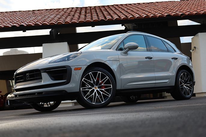 2023 Porsche Macan