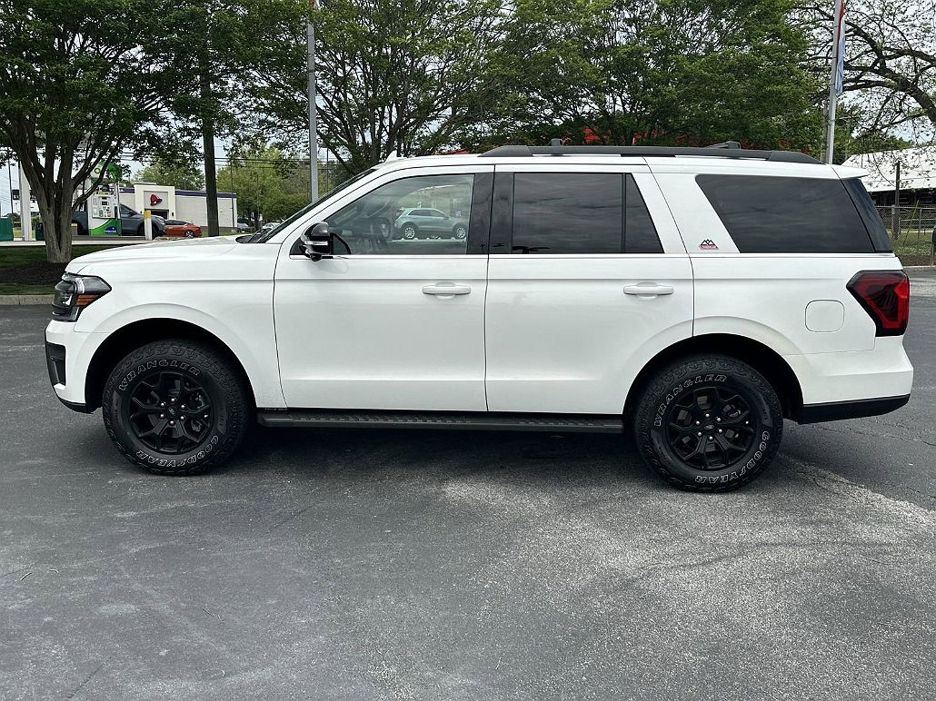 2022 Ford Expedition Timberline image 4