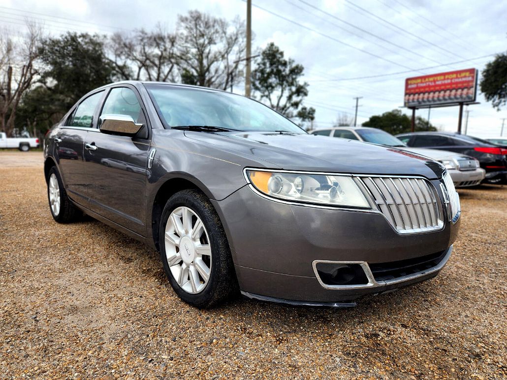 2011 Lincoln MKZ null image 2