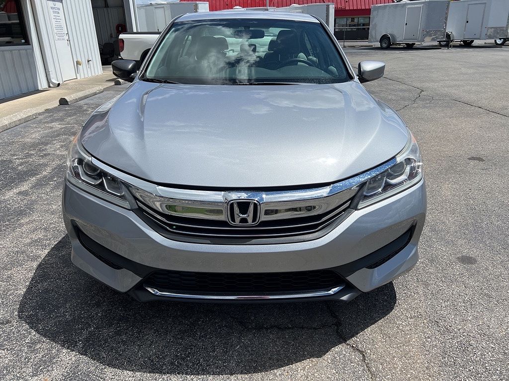 2016 Honda Accord LX image 2