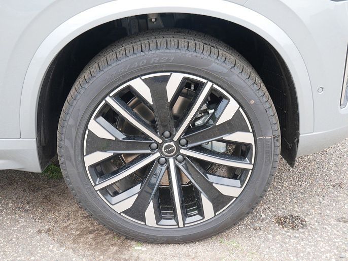 2025 Volvo XC90